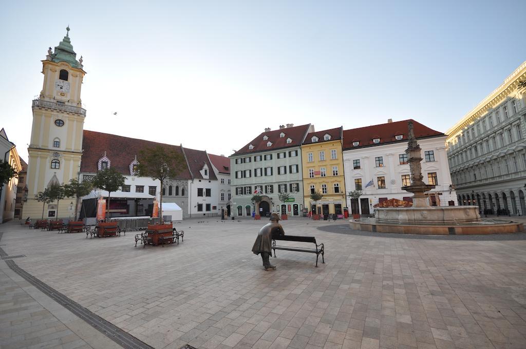 Lion Apartments Medena, Big Size, High Ceilings Bratislava Bagian luar foto