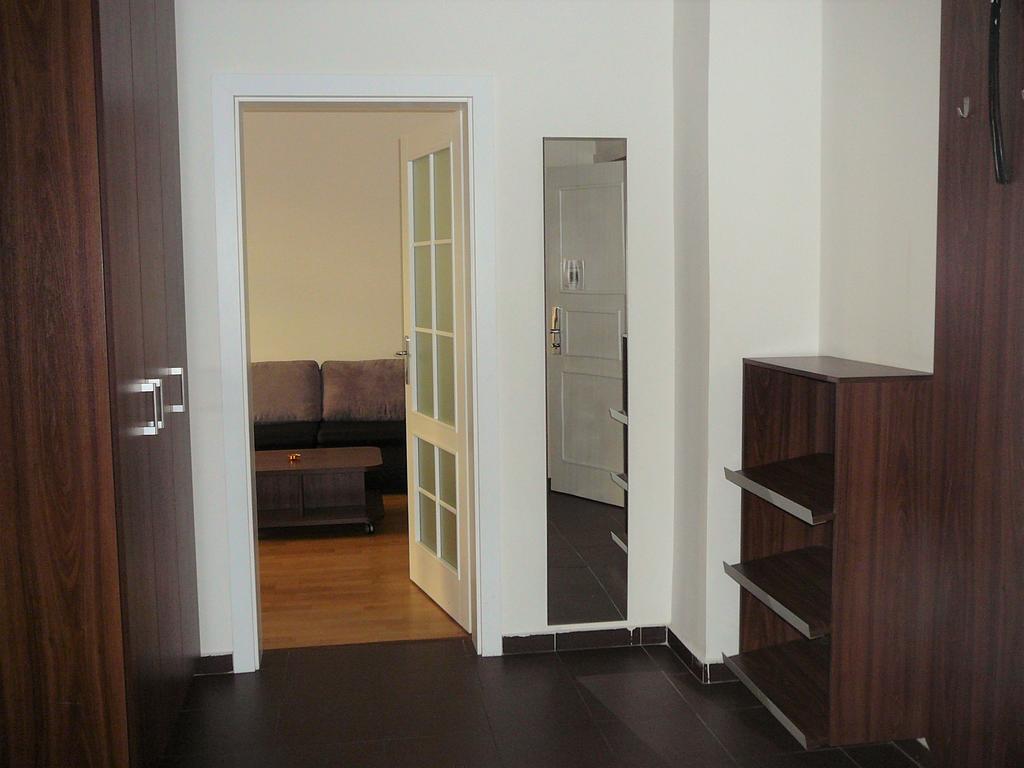 Lion Apartments Medena, Big Size, High Ceilings Bratislava Bagian luar foto