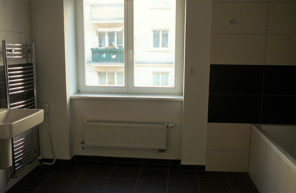 Lion Apartments Medena, Big Size, High Ceilings Bratislava Bagian luar foto