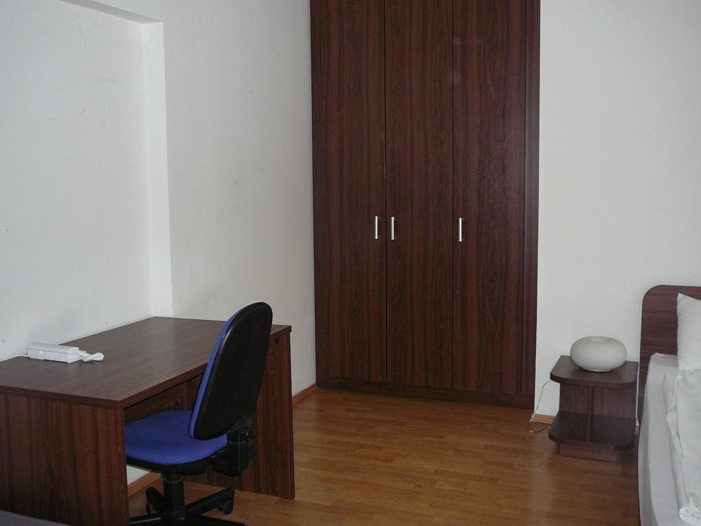 Lion Apartments Medena, Big Size, High Ceilings Bratislava Bagian luar foto