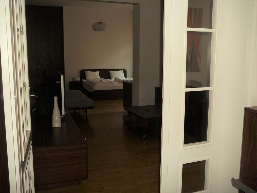 Lion Apartments Medena, Big Size, High Ceilings Bratislava Bagian luar foto