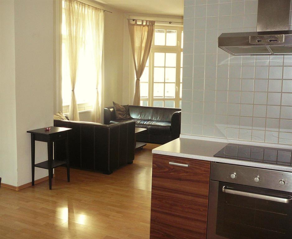 Lion Apartments Medena, Big Size, High Ceilings Bratislava Bagian luar foto
