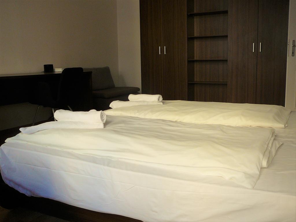 Lion Apartments Medena, Big Size, High Ceilings Bratislava Bagian luar foto