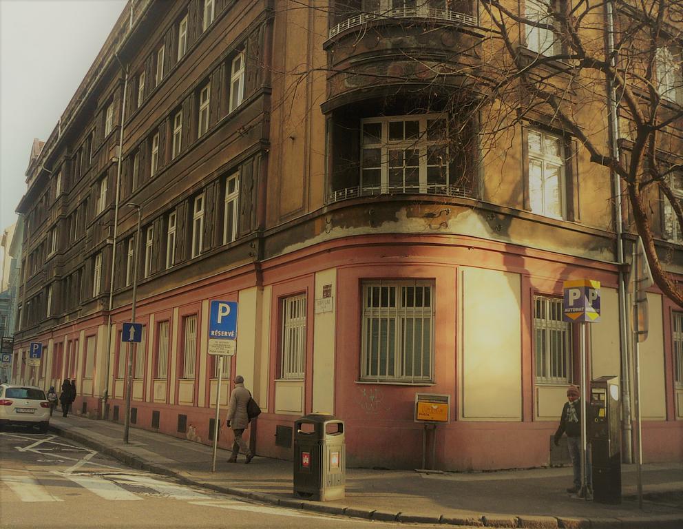 Lion Apartments Medena, Big Size, High Ceilings Bratislava Bagian luar foto